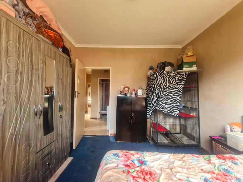 3 Bedroom Property for Sale in Goodwood Central Western Cape